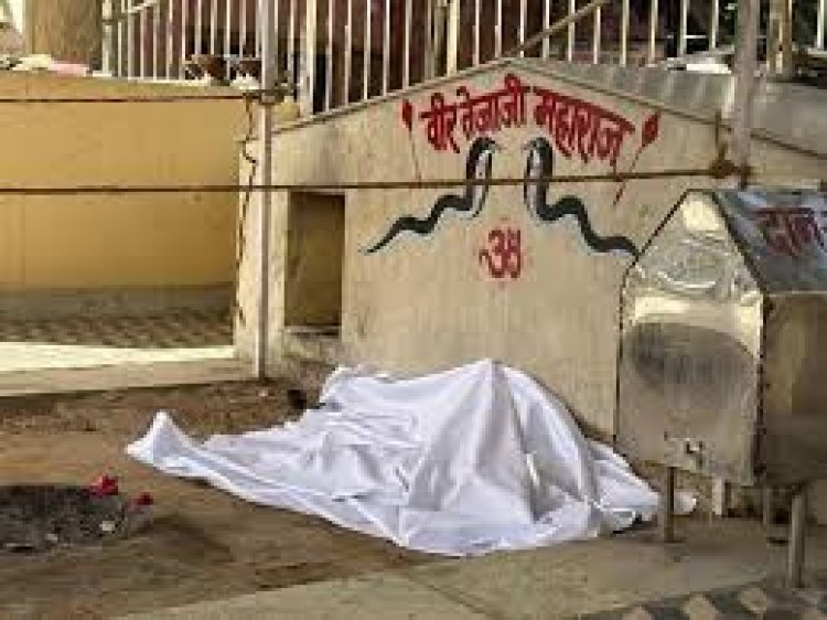 कैफे संचालक ने तोड़ी थी मूर्ति, गिरफ्तार