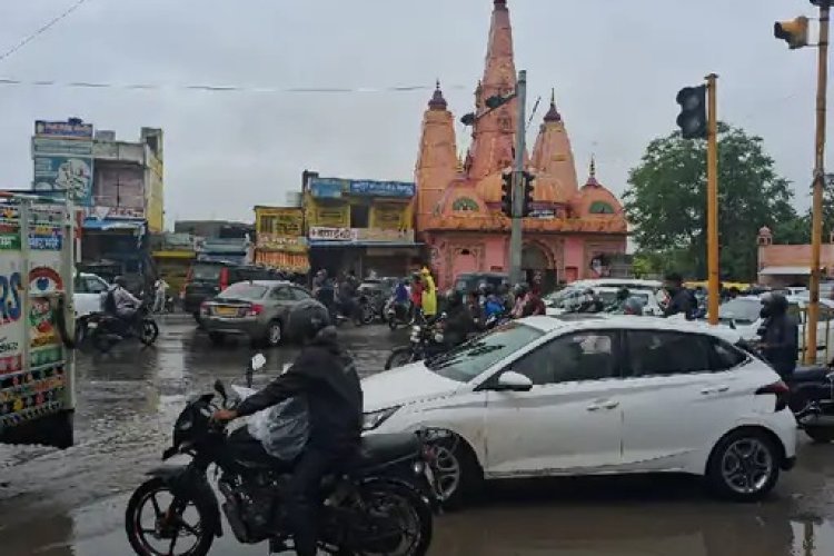 जयपुर में 15 घंटे की बारिश से जलभराव और जाम: किशनगढ़-रेनवाल में सबसे ज्यादा 130MM बारिश, सड़कों पर भरा पानी, पेड़ गिरा