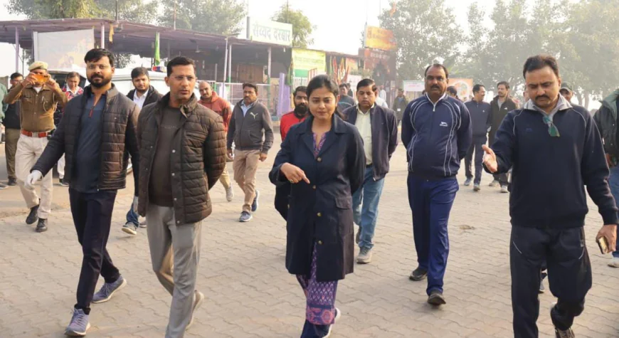 राज्य सरकार के दो वर्ष पूर्ण होने के उपलक्ष्य में स्वच्छता अभियान आयोजित जिला कलक्टर की अगुवाई में शहरवासियों ने किया श्रमदान