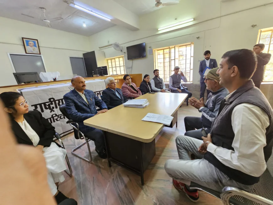 न्याय टेबल से लोक अदालत की भावना मजबूत मिला त्वरित न्याय उपभोक्ता आयोग के लम्बित व प्री-लिटिगेशन के 122 प्रकरणों में 4741884 रुपये के अवार्ड जारी किए
