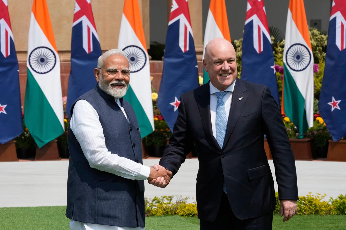 पीएम मोदी का ऑस्ट्रेलिया दौरा: रक्षा, परमाणु ऊर्जा और व्यापार में बड़े समझौते; चेन्नई में होगा बिग बैश लीग का पहला मुकाबला