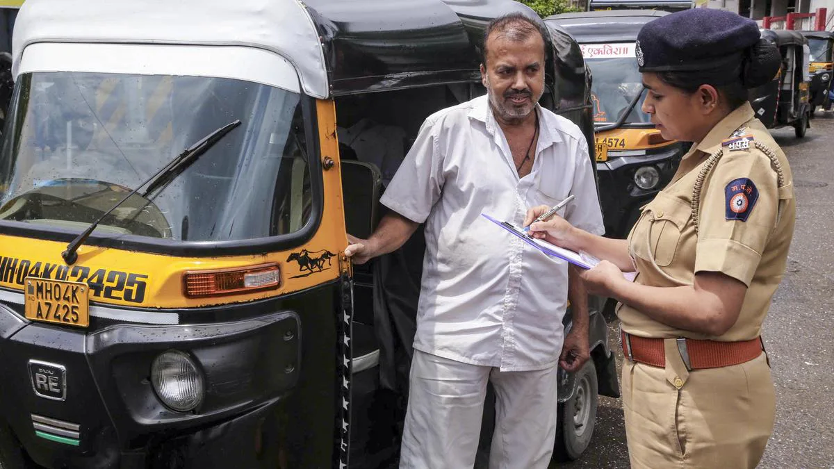 Mumbai Auto Drivers Face Notices Over Marathi Language Proficiency Mandate
