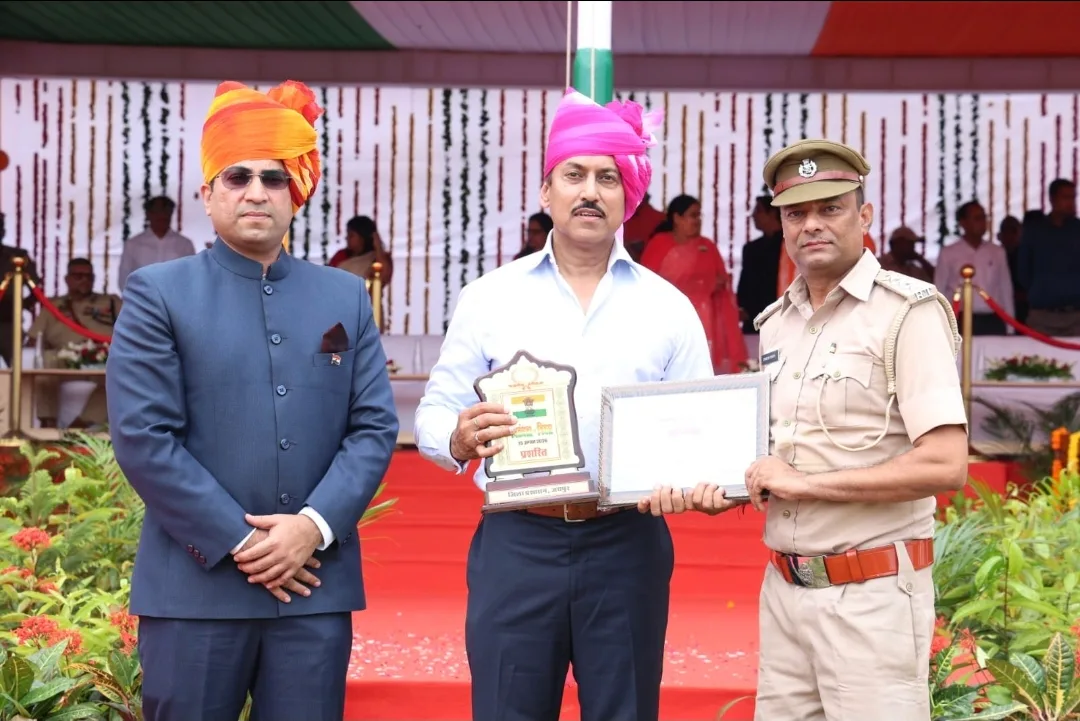 जयपुर के इंस्पेक्टर दिनेश सिंह को स्वतंत्रता दिवस पर मिला विशेष सम्मान, सड़क सुरक्षा के लिए सराहा गया कार्य