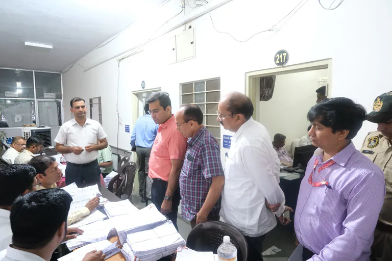 Jaipur District Collector Conducts Surprise Inspection of Election Cells