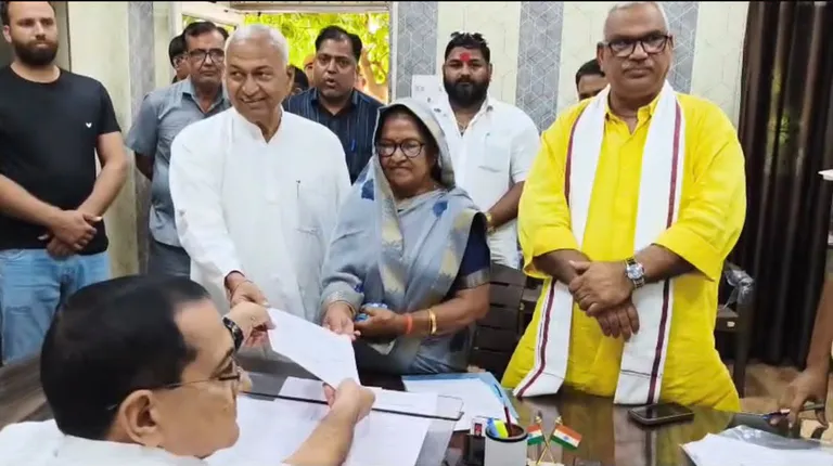 BJP Secures Unopposed Mayoral Victory in Bharatpur as Rival Withdraws Nomination