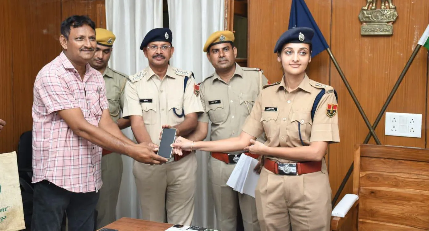 सवाई माधोपुर पुलिस की बड़ी कामयाबी: 35 लाख रुपये के 207 गुमशुदा मोबाइल बरामद