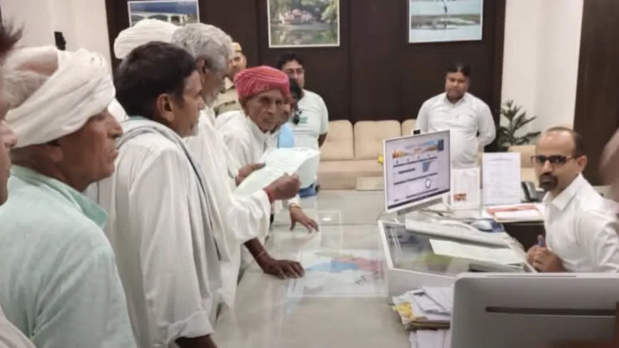 सवाई माधोपुर में खाद संकट पर किसानों का फूटा आक्रोश, कालाबाजारी के खिलाफ प्रशासन को दी चेतावनी