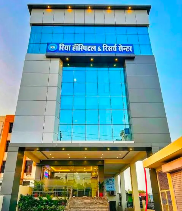 Family Alleges Medical Negligence After 18-Year-Old Dies at Gangapur City Hospital